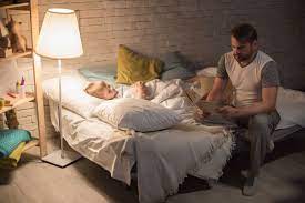 Wie spreche ich eine frau an. Wenn Kinder Nicht Ins Bett Wollen Grunde Und Losungen Vaterfreuden De Die Seite Fur Vater