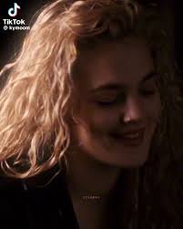 @lillianwinst00n's video Tweet