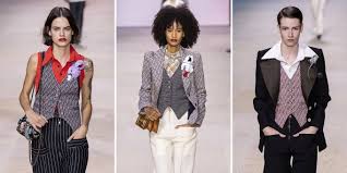 Le gilet fait alors partie du traditionnel costume ou complet trois pièces. Gilet Sans Manches Retour D Une Piece Mode Incontournable Cosmopolitan Fr