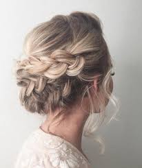 You're on your own for the sleep deprivation, hors d'oeuvres overdose, and monster hangover, though. 20 Cute And Easy Party Hairstyles For All Hair Lengths And Types