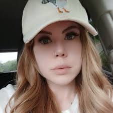 Frosty has been featured 12 times since December of 2024 when she arrived.  So we're going to make it short and sweet. Frosty is a senior cat with  arthritis. She needs Solensia