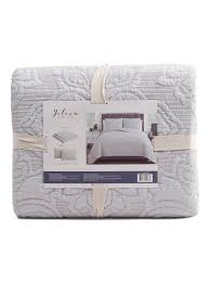 Shop Tjmaxx Com Discover A Stylish Selection Of The Latest Brand Name And Designer Fashions All At A Great Value Quilt Sets Quilt Bedding Quilts