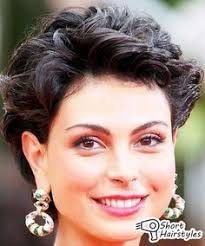 Not only did his haircut wizardry give me the confidence to wear my hair curly for the first time in, like, forever, but he also taught exactly how to dry my hair when i'm in my. Short Curly Hairstyles After Chemo 2014 Short Curly Hairstyles For Women Thick Hair Styles Short Curly Hair