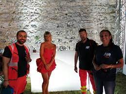 Le repliche delle puntate saranno disponibili in streaming sulla piattaforma mediasetplay. Battiti Live Otranto 2020 La Voce A Sud