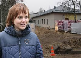 Marina no Muceniekiem: "Mums ielās pat nav apgaismojuma, taču bēgļiem ceļ  arvien jaunas ēkas"