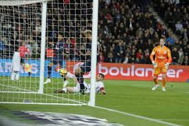 Les cookies nous permettent de personnaliser le contenu et les annonces, d'offrir des fonctionnalités relatives aux médias sociaux et d'analyser notre trafic. Le Pire Rate De L Histoire Ou Quand Eric Maxim Choupo Moting Psg Fait Le Bonheur De La Presse Etrangere L Equipe