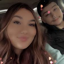 What are some last-minute tips for a Disney resort visit?