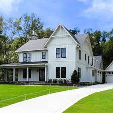 See more ideas about house exterior, gable trim, exterior design. 75 Beautiful Farmhouse Gable Roof Pictures Ideas June 2021 Houzz