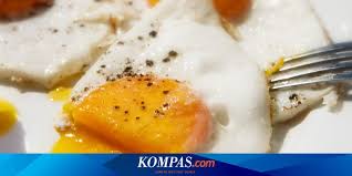 Kandungan protein disetiap 100 gram telur adalah 12,6 gram. Berapa Banyak Protein Dalam Telur Simak Fakta Nutrisinya