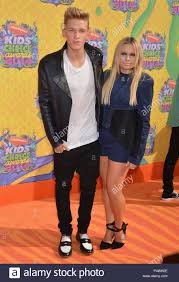 Much like shakespeare, only not at all, cody spends his time writing poetic musings about love. Alli Simpson Stockfotos Und Bilder Kaufen Alamy