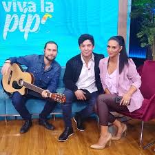 Apodado como el gitano, el joven de ese entonces 18 años deslumbró con su interpretación de la canción madre y llegó hasta la final de la competencia. R76o5p93i2qusm