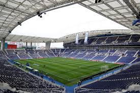 Fans manchester city dan chelsea saling bentrok di porto, portugal. Champions League Final 2021 Chelsea And Man City Fans Scramble For Flights To Porto After Tickets Released