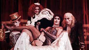 Everything below that striking visage is covered in a magnificent cape. Rocky Horror Picture Show Ein Kultfilm Feiert Jubilaum Swr1