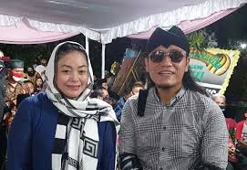 Berita dan informasi pengajian gus miftah … перевести эту страницу. Gus Miftah Hadiri Peringatan 7 Hari Meninggalnya Didi Kempot Yan Vellia Sahabat Papa Yang Hebat Pikiran Rakyat Com