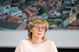 We hebben dergelijke informatie gevonden over heeren veerle, n\a: Burgemeester Sint Truiden Onder Vuur Na Lek Uit Vaccinatiec De Standaard Mobile