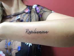 Search tattoo artists or studios. Tatuagem De Resiliencia 50 Fotos Veja Tambem O Significado