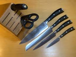Its blades have a beauty, durability, usability, heft, and chopping power that went unmatched. Best Knife Sets Of 2021