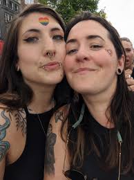 Hi! We are looking for a male housemate for an indefinite period starting  November 1st! Our house is in Overvecht, close to the shopping center and  with the bus stop literally around