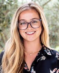 Lauren Reade's Instagram, Twitter & Facebook