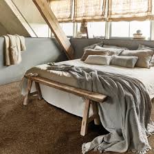 Durch seine glatte oberfläche, ohne fugen, ist er pflegeleicht und schimmelresistent. Teppichboden Fur Das Schlafzimmer Hoher Komfort Bei Kleinem Aufwand Bricoflor Blog