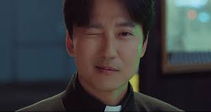 Bingo!" Kim Nam-gil Uncovers Drug Warehouse in 'The Fiery Priest 2' < New  Drama < K-drama < 기사본문