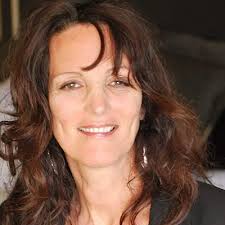 Kathleen Ruane's Instagram, Twitter & Facebook