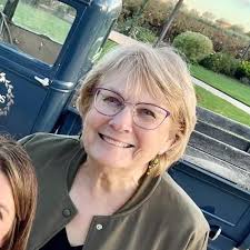 Hannah Floreza and Nathan Combs' Wedding Website