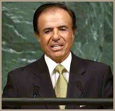 En 1989 renunció a su banca para desempeñarse como ministro del interior del gobierno de carlos menem. Murio Carlos Saul Menem