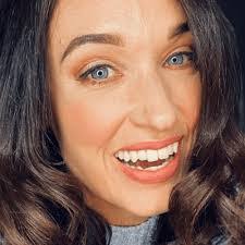 Eve Webster's Instagram, Twitter & Facebook