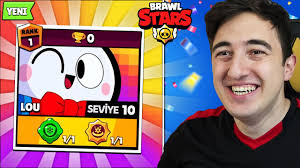 Lou henüz çok taze bir karakter olduğu için öyle 2 sayfa dolusu kostümü, ne yazık ki bulunmuyor. Yeni Kromatik Brawler Lou Ve Oynanisi Brawl Stars Sp2 Youtube