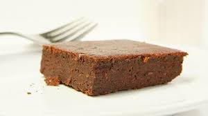 Un Delicieux Carre Tendre Et Nutritif Avec Un Bon Gout De Chocolat Recette Dessert Recette Dessert Peu Calorique Recette Dessert