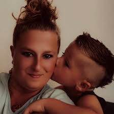 Alles is liefde. Vind daar maar eens de ware tussen.