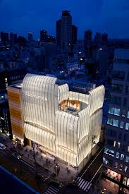 Designer villa osaka,,,yuhuuu serasa lagi liburan di jepang ya guys,,villa osaka ini favorit banget loh di designer homes makanya langsung aja reservasi sekarang !! Louis Vuitton S Flagship Osaka Store Covered In Curving Glass Sails