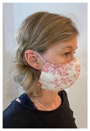 When boris hinted yesterday about using face coverings when we are allowed  out I thought I'd use my scraps of 'museum' fabric to make a face mask.  Hate selfies so teddy is