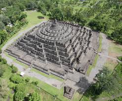 Gedung ini merupakan salah satu bangunan bersejarah di indonesia. 5 Contoh Descriptive Text Tentang Tempat Wisata Dalam Bahasa Inggris Indonesia Itu Indah