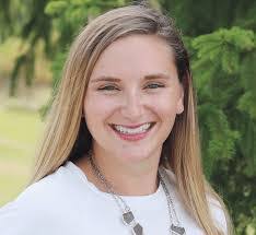 Chelsea Eberly's Instagram, Twitter & Facebook