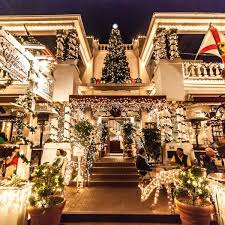Christmas lights facing flagler college. Celebrate Nights Of Lights In St Augustine Travel Getaways Daily Journal Com