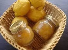 Tagliare ora i cedri a fettine sottili eliminando i semi, pesarli e metterli a cuocere con l'acqua in quantità uguale alla metà del loro peso. Off Topic La Marmellata Di Cedro Gli Intrecci Di Ivan