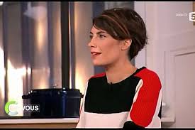 Le grand journal de canal+ (2004). 2011 12 05 19h00 Alessandra Sublet France 5 C Au Programme La Galerie Des Animatrices De Vuesalatele Coiffure Carre Court Coiffure Coiffure Et Beaute