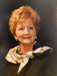 Karen Alessi's Instagram, Twitter & Facebook