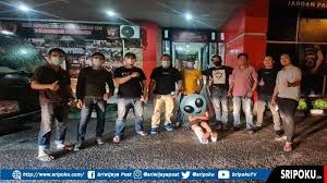 Check spelling or type a new query. Https Palembang Tribunnews Com 2021 07 21 Hindari Kerumunan Masjid Agung Palembang Potong Hewan Kurban Pukul 0300 Dini Hari Https Cdn 2 Tstatic Net Palembang Foto Bank Images Masjid Agung Potong Kurban 1 Jpg Kegiatan Pemotongan Hewan