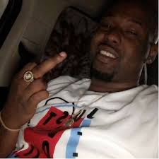 Moe Jackson (@moejoegottaeat7)