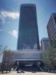12:00 am to 8:00 am. Ib Bank Headquarters The Skyscraper Center