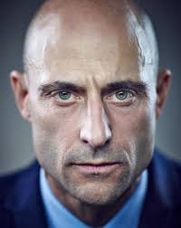 Mark Strong : r/TheBatmanFilm