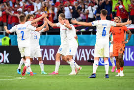 República checa y países bajos se enfrentarán en la eurocopa por tercera vez (sin incluir checoslovaquia), con ambos hoy viajamos hasta el puskas arena de budapest, donde países bajos y república checa pelearán por un puesto en los cuartos de final. 9zfvbnce Ckvvm