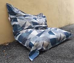 Da diotti.com, arrivano poltrone da camera da letto che rappresentano dei veri e propri pezzi di design. Pouf Sacco Rettangolare Italpouf Design Pouf Cuscini Poltrone