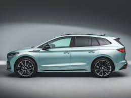 Its graceful proportions suggest a wealth of space inside. Skoda Enyaq Iv Electric Suv Gets World Premiere International Fleet World