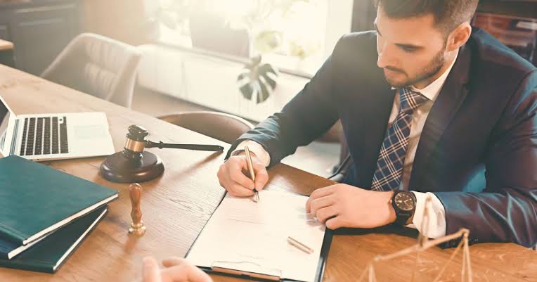 8 Key Questions To Ask Before Hiring a DUI Attorney