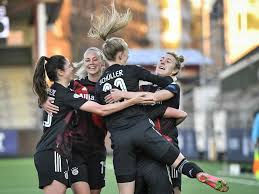 Fc bayern munich was founded by members of a munich gymnastics club (mtv 1879). Fc Bayern Sturmt Ins Halbfinale Der Champions League Bayern Frauen Setzen Unglaubliche Serie Fort