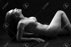 トランスジェンダー モデル裸ポーズ スタジオの写真素材・画像素材 Image 25920993